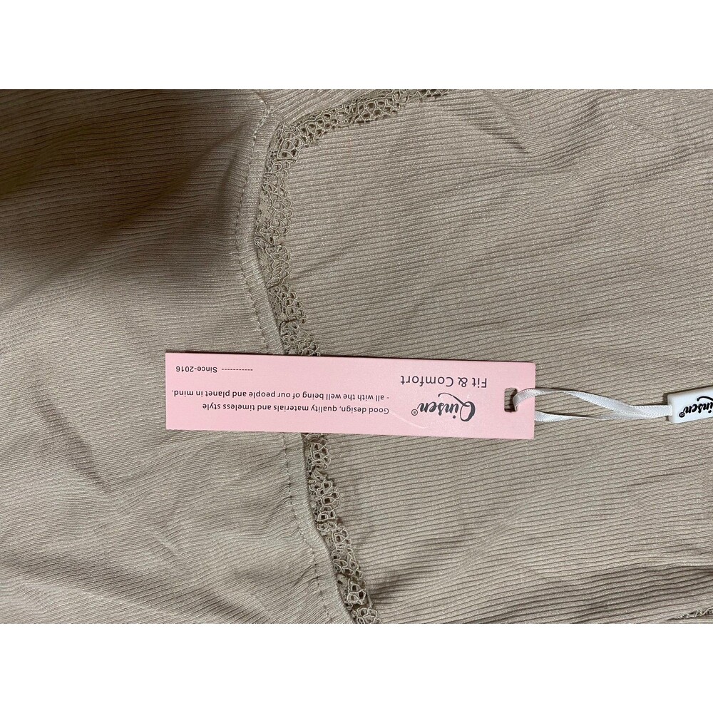 NWT Quinsen Womens long flowy figure- hugging maxi dress in neutral beige size M - Picture 11 of 12